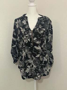 Blue mood Black and White Floral Print Zip Front Blouse